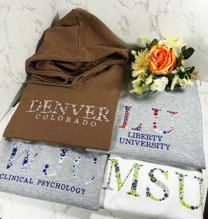 Custom College Floral Embroidered Crew Neck T-shirt/Crewneck/Hoodie